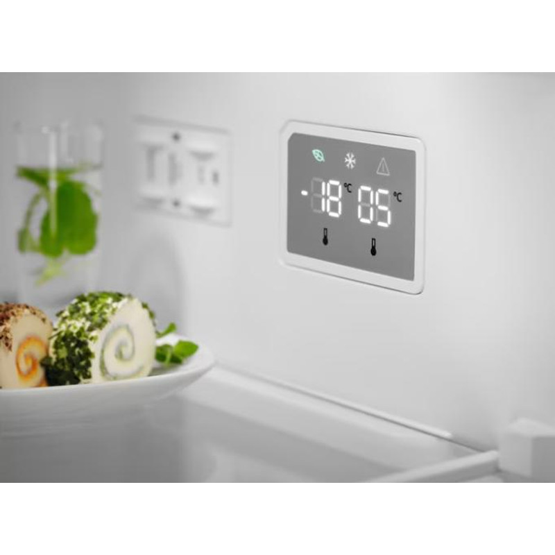 Electrolux LNT5ME32U1 Kombinált hűtőszekrény , NoFrost, 185 cm Electrolux LNT5ME32U1 Kombinált hűtőszekrény , NoFrost, 185 cm