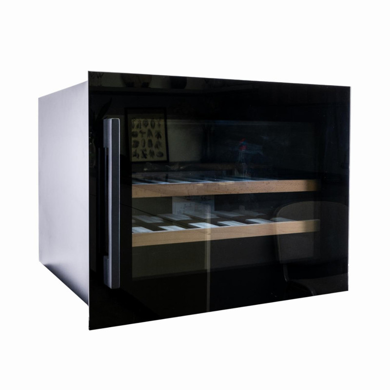 Kluge KCW2801B Borhűtő KWC2801B beépíthető, 28 palack