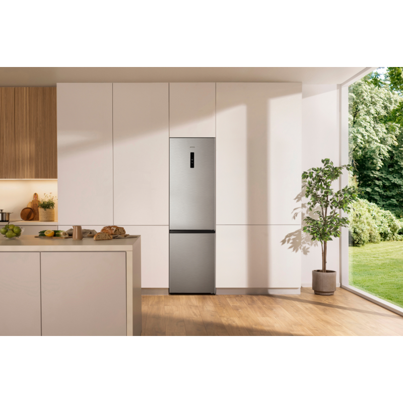 Gorenje NRK620EAXL4 Alulfagyasztós kombi hűtőszekrény - Integrált fogantyúval 238/98l, "E" , TOTAL NO FROST , külső kijelző az ajtón érintővezérléssel, CRIPS ZONE , ConvertFreshZone inox, 200,4x59,5x59cm