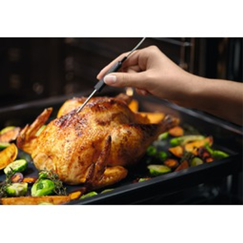 Electrolux EOD6F77WZ SteamBake beépíthető sütő gőzfunkcióval, WiFi, maghőmérő