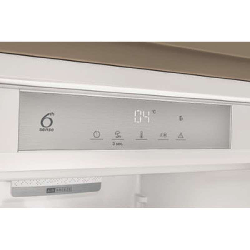 Whirlpool WHSD18A033C2P Beépíthető hűtő, 306 l , D , prémium belső kialakítás, 6. Érzék Fresh Control funkció, prémium LED világítás, ventilátor antibakteriális szűrővel, üvegpolcok, 4db palacktartó, 3 Fresh Box, 30 dBA, 177x54x54.5 cm Whirlpool WHSD18A033C2P Beépíthető hűtő, 306 l , D , prémium belső kialakítás, 6. Érzék Fresh Control funkció, prémium LED világítás, ventilátor antibakteriális szűrővel, üvegpolcok, 4db palacktartó, 3 Fresh Box, 30 dBA, 177x54x54.5 cm